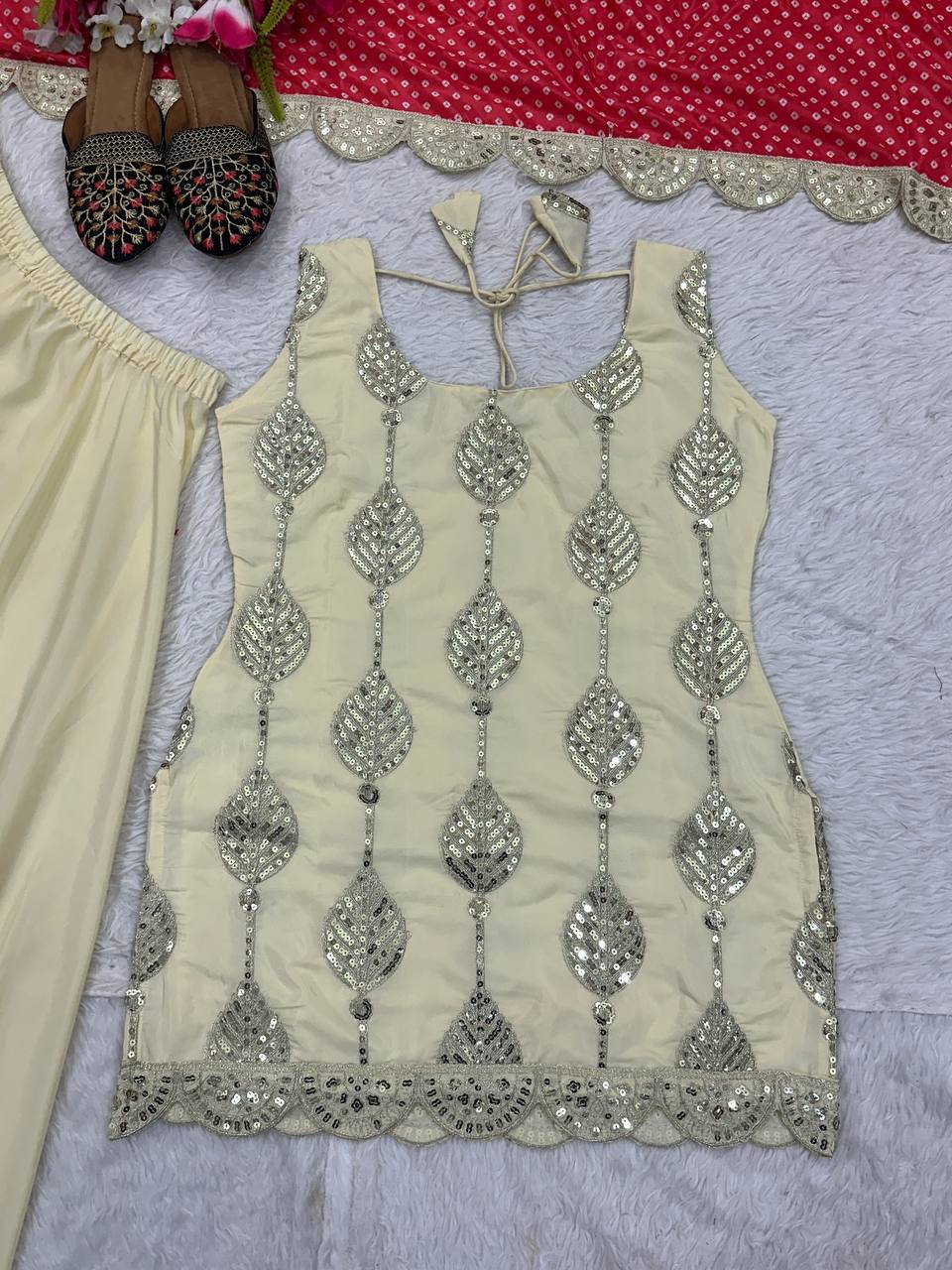 Urban Cream & Red Contrast Ensemble